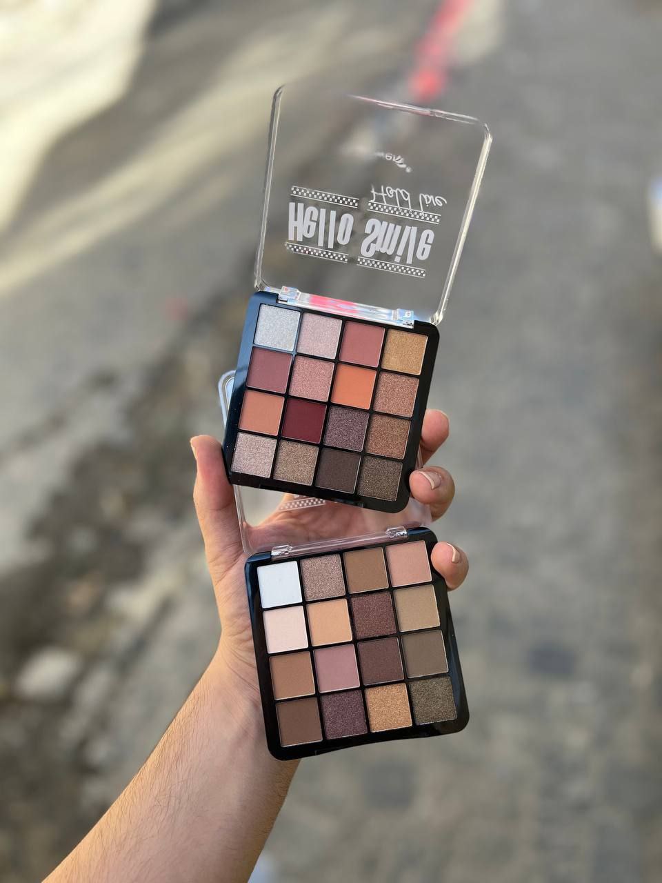 سایه 16رنگه ی جذاب و خوش رنگ و کاربردی